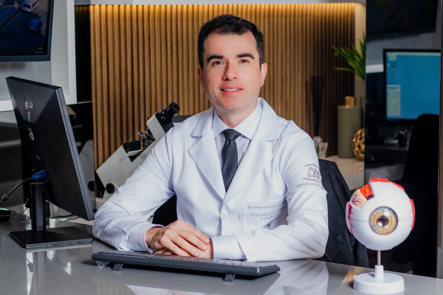 Dr. Leonardo Dônida